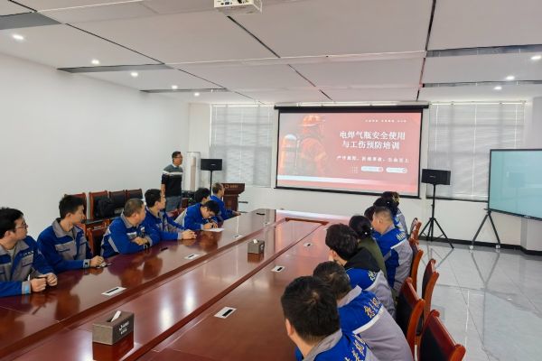 規(guī)范操作流程，共筑安全防線—泰安德美機(jī)電成功舉辦工傷預(yù)防專題培訓(xùn)